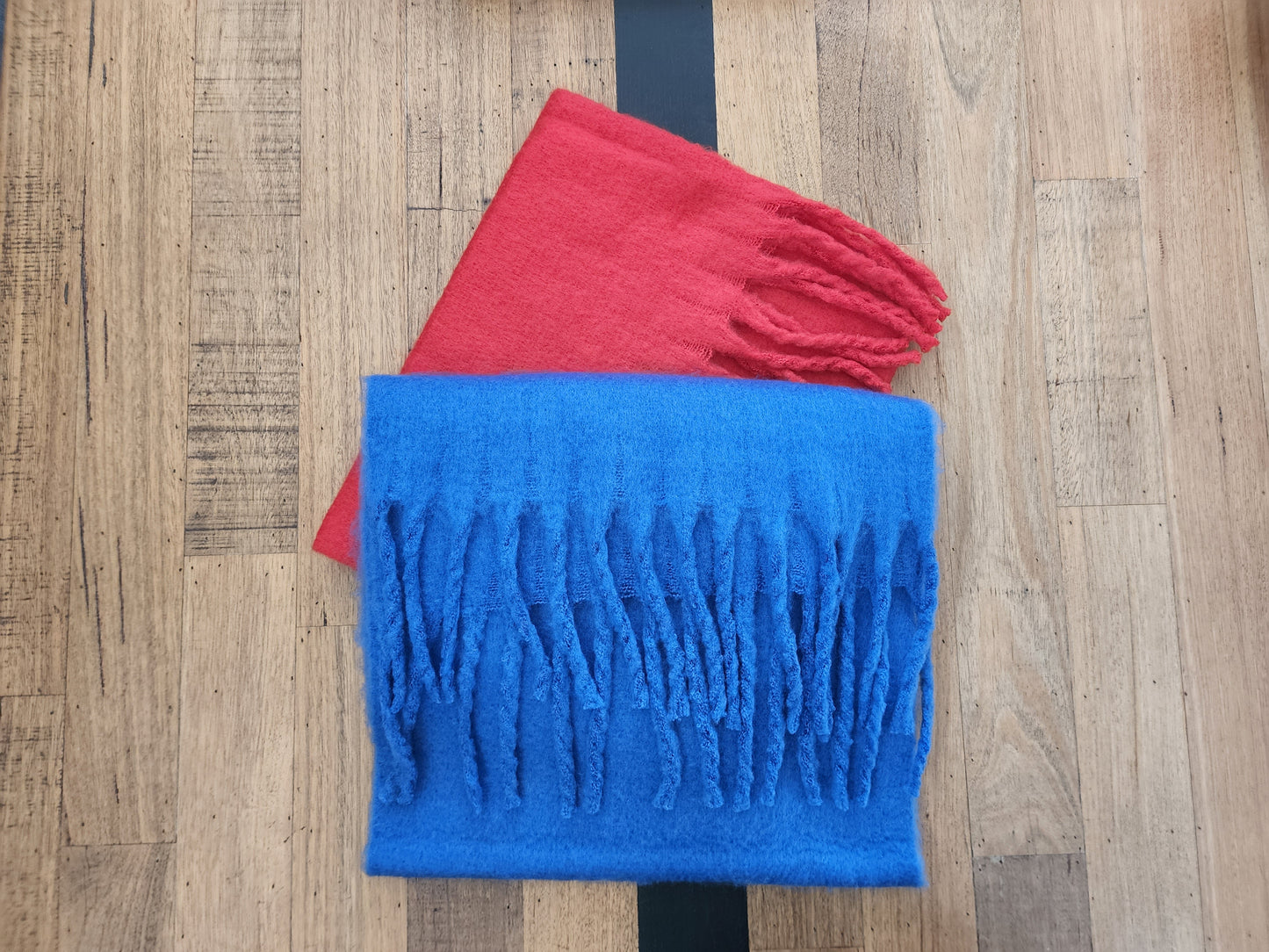 Codie Chunky Plaid Knit Scarf - Red Scarf HAEL XIII