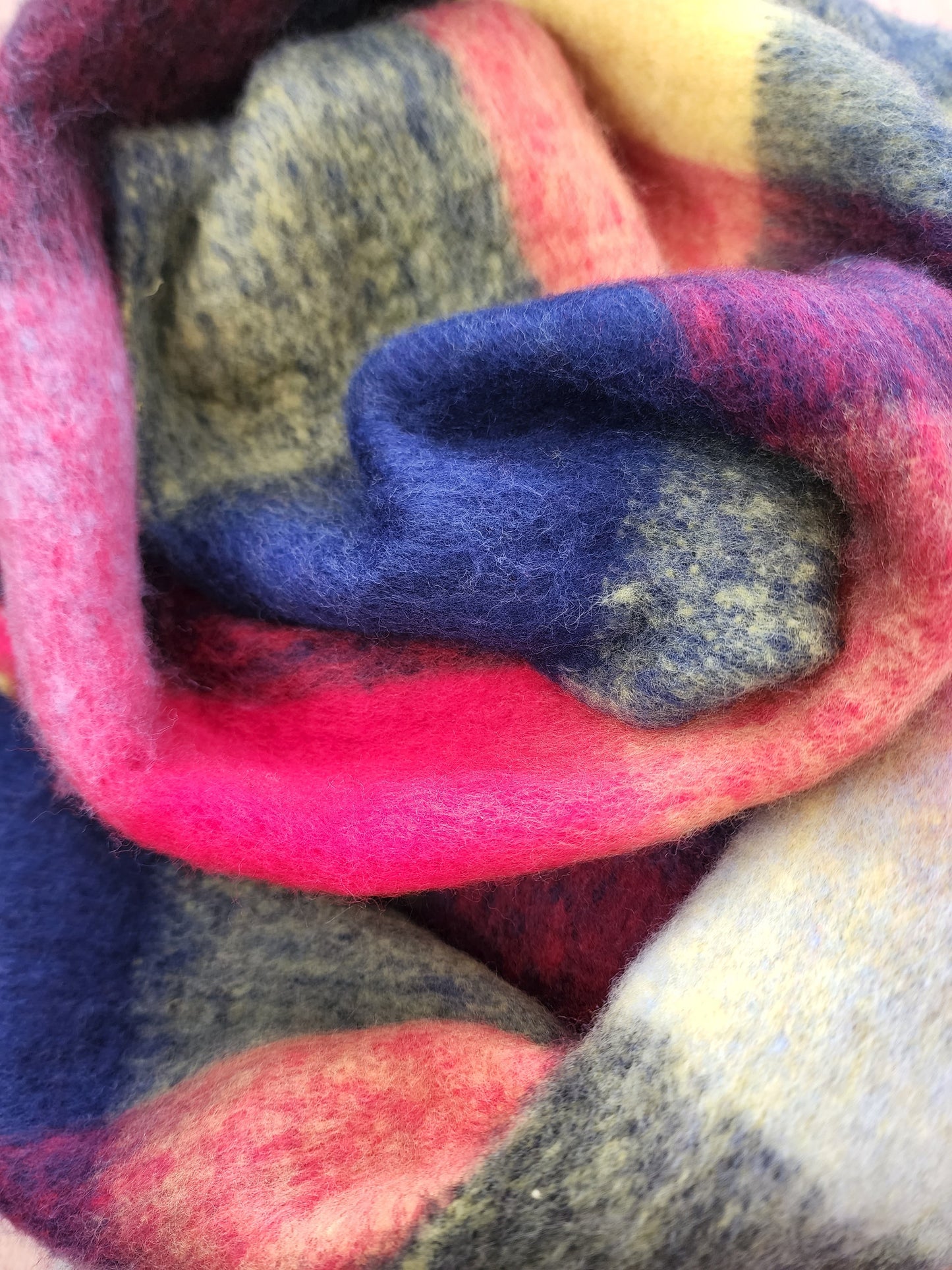 Arena Chunky Plaid Knit Scarf Scarf HAEL XIII