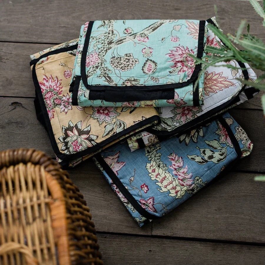 Garden Party Daisy Picnic Blanket – Amber Gold Homewares House Of Skye