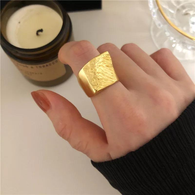 Amelia Hammered Ring Ring HAEL XIII