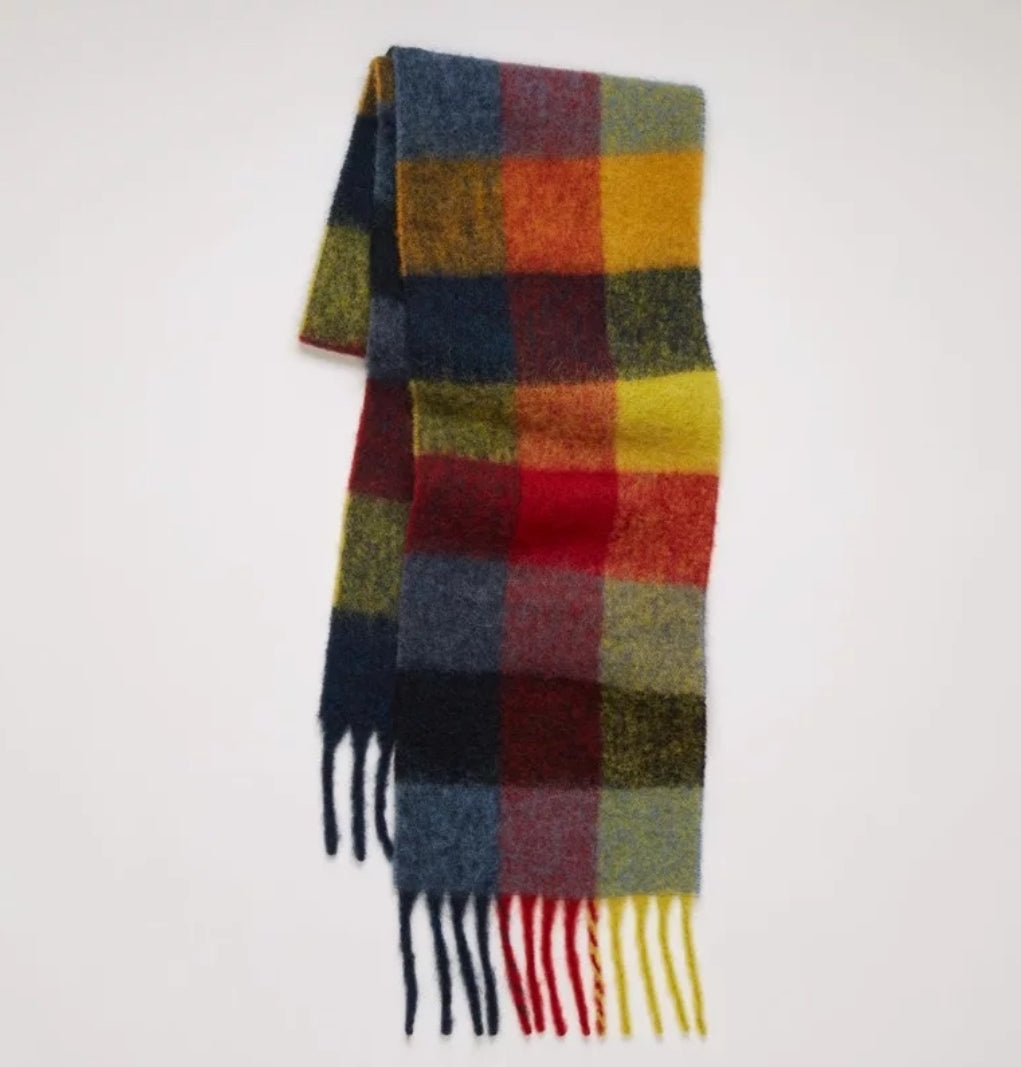 Arena Chunky Plaid Knit Scarf Scarf HAEL XIII