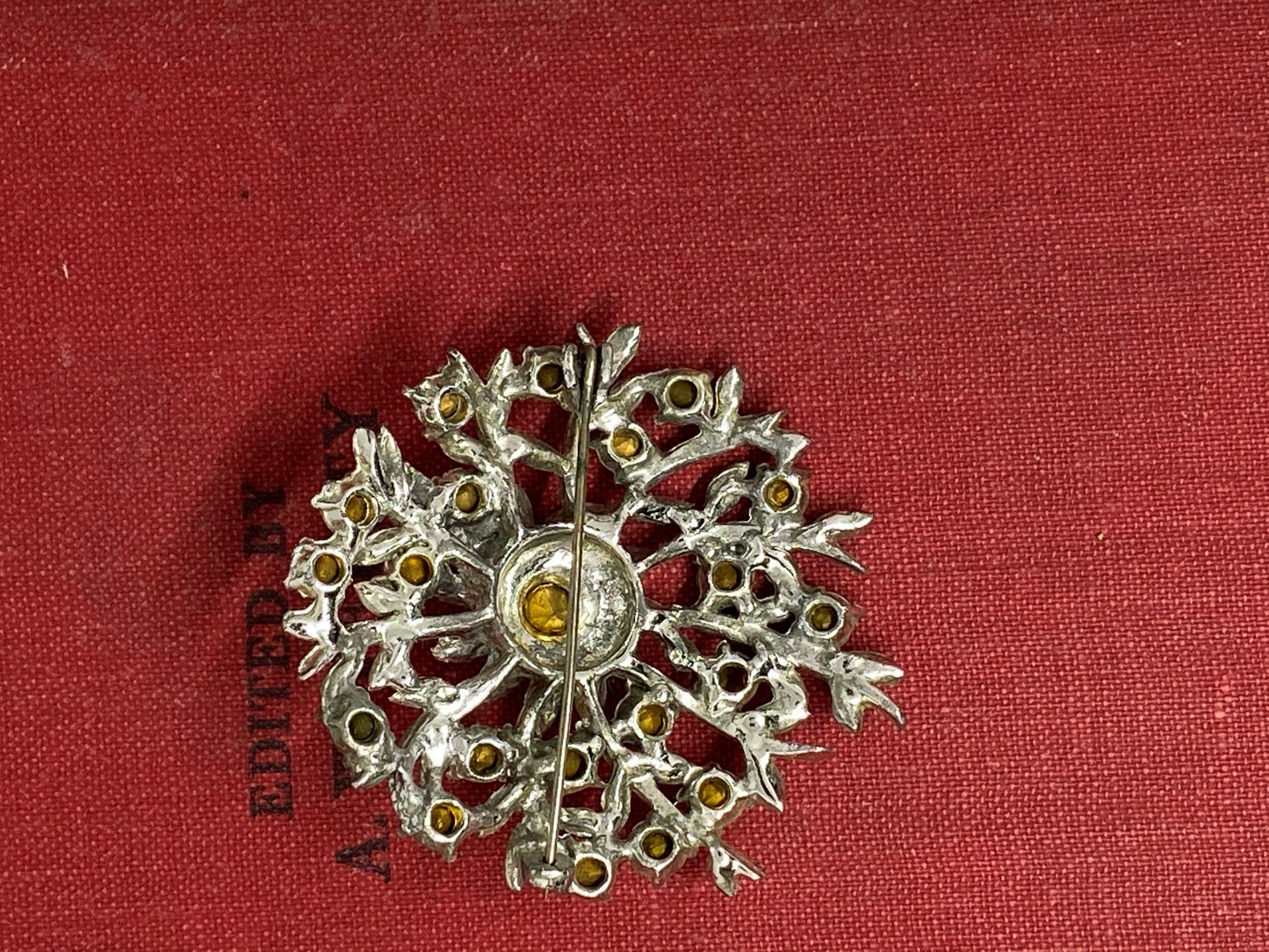 Rhinestone flower brooch Vintage Vintage