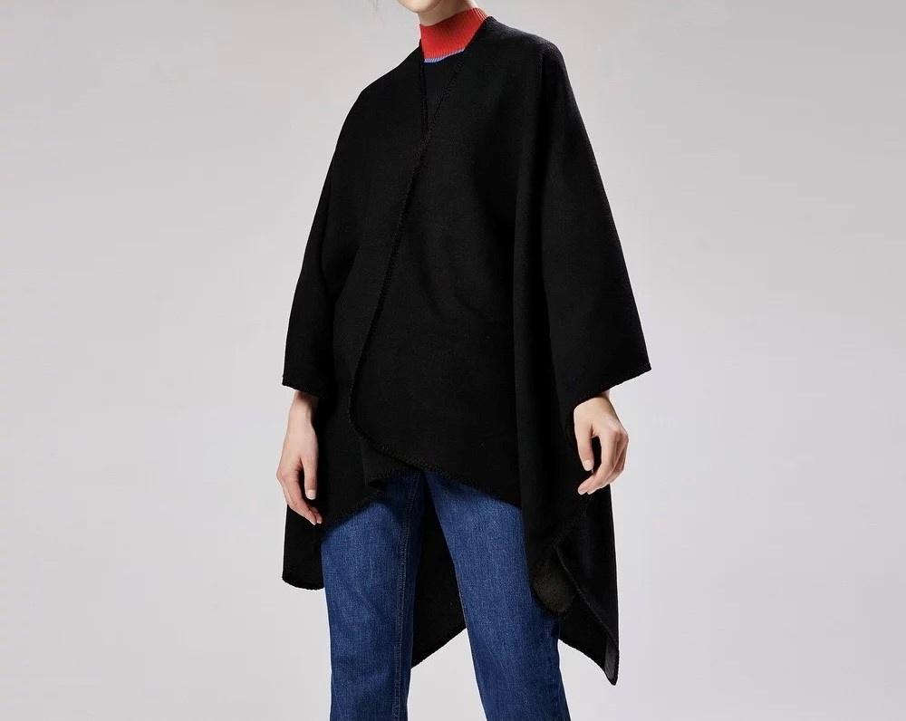 Winter Poncho Knitwear Hael XIII