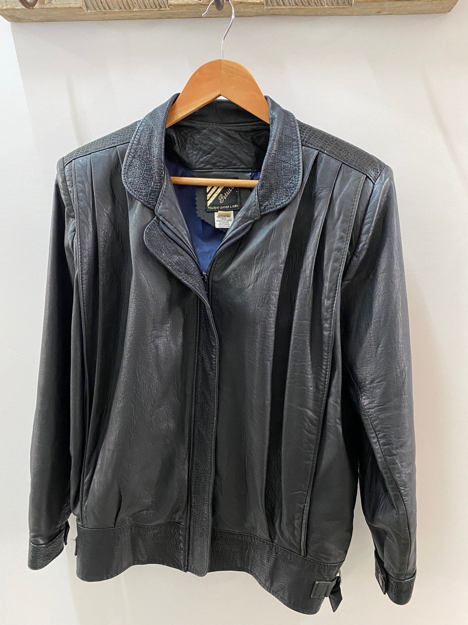 Petrit's 80s Leather Bomber Vintage Vintage 