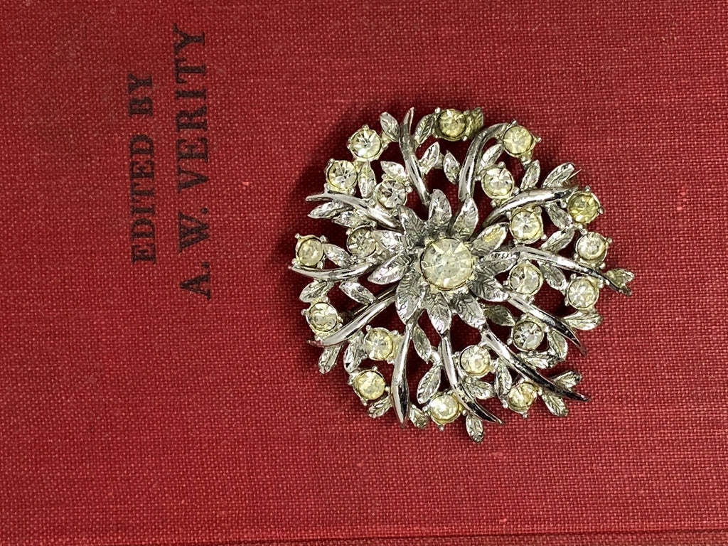 Rhinestone flower brooch Vintage Vintage 